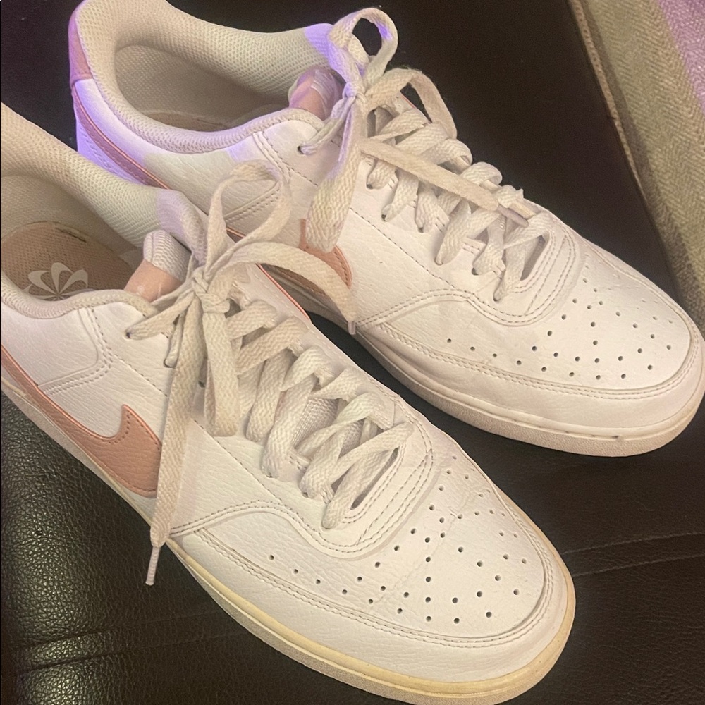 Nike Women's White and Pink Low-Top Sneakers - Picture 3 of 3